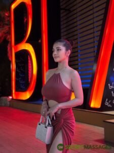 Call Girls in Sector 76 Noida 9220134599 Escorts Service