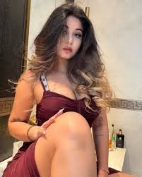 Call Girls in Sector 18, Noida 9220134599 Escorts Service